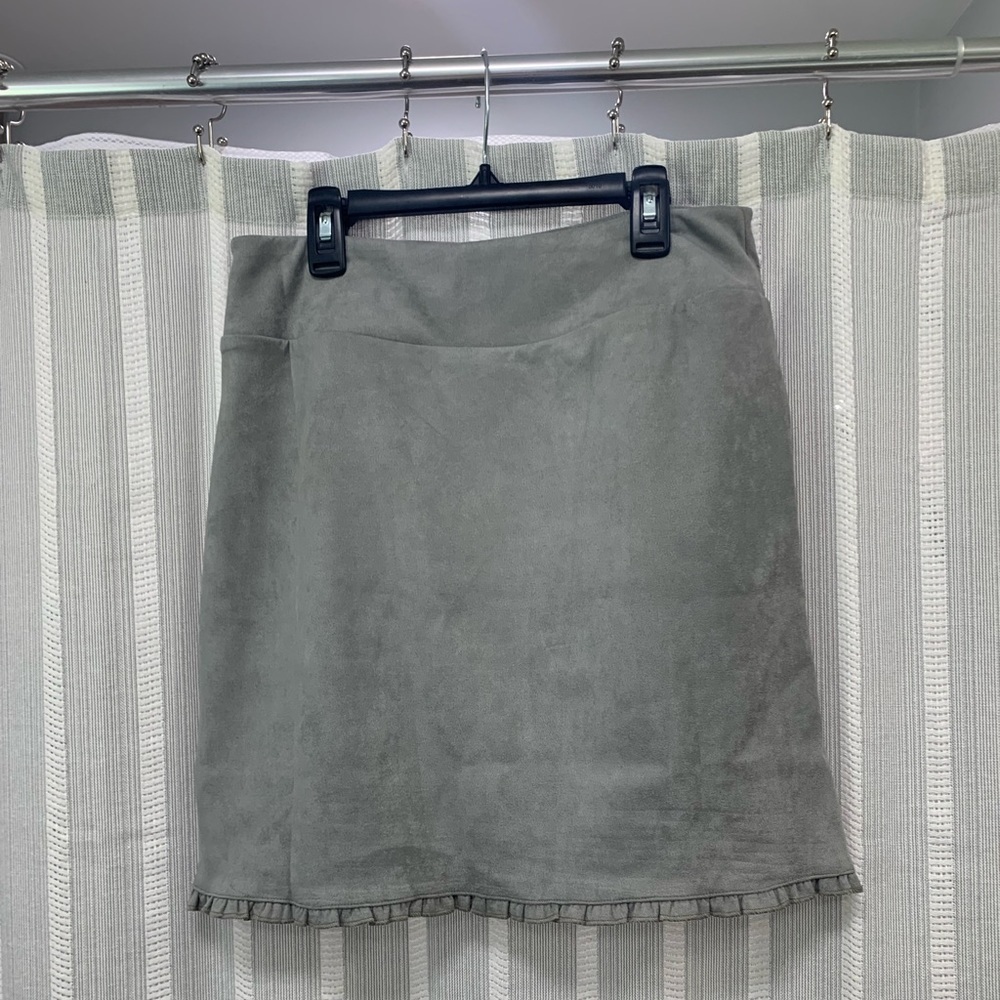 Aryeh‎ Grey Faux Suede Gary Skirt with Front Pockets Size S